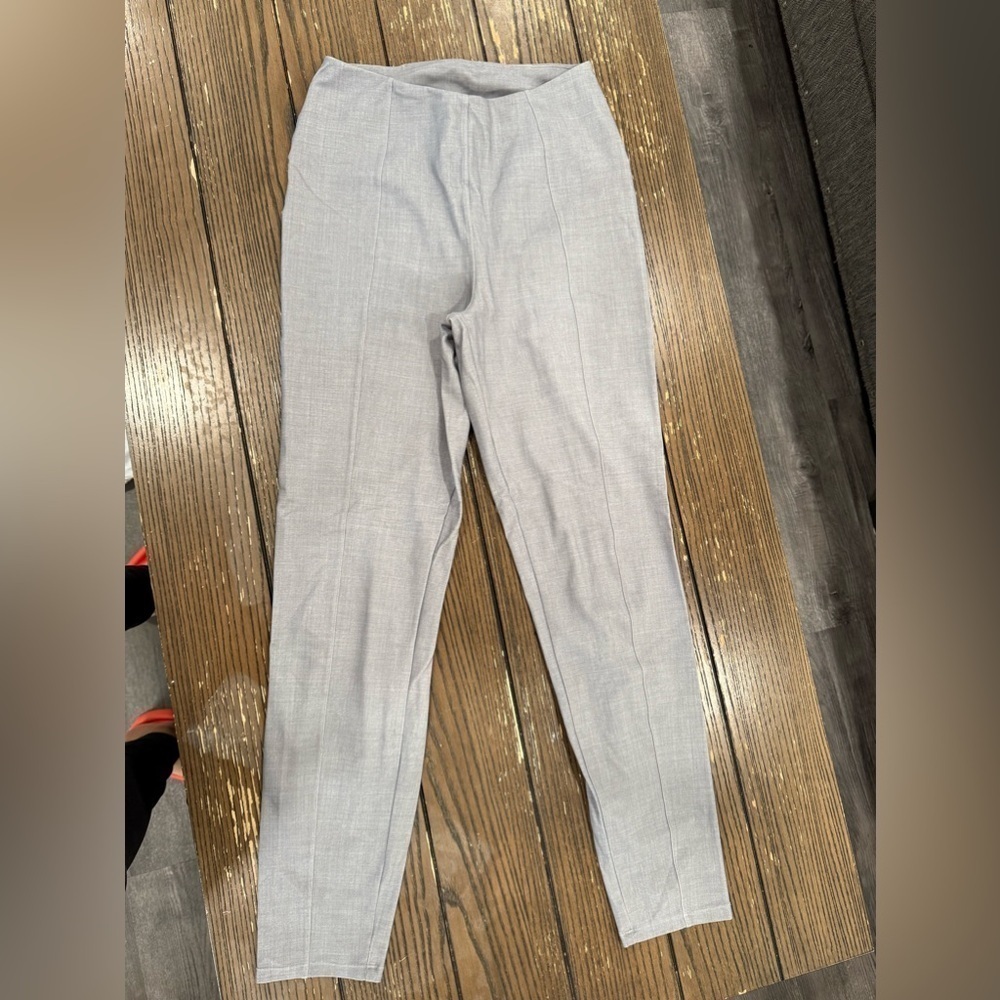Lululemon Here to There HR 7/8 Pant Designed for On the Move Size 6 Magnet Grey